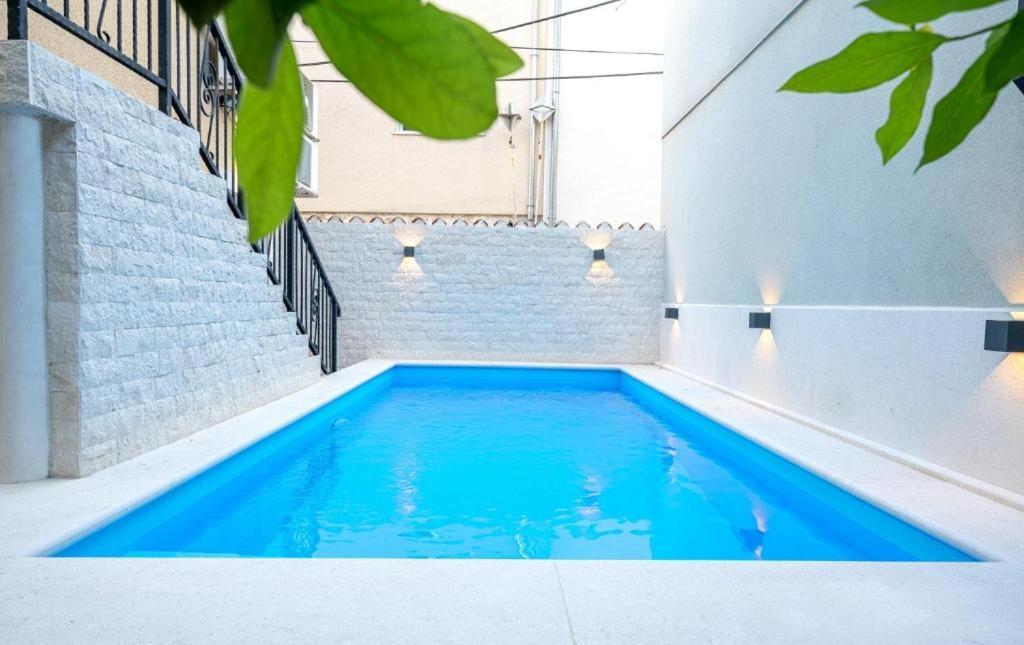 Heritage Residence In Center With Pool- Apartments Vodice Exterior foto